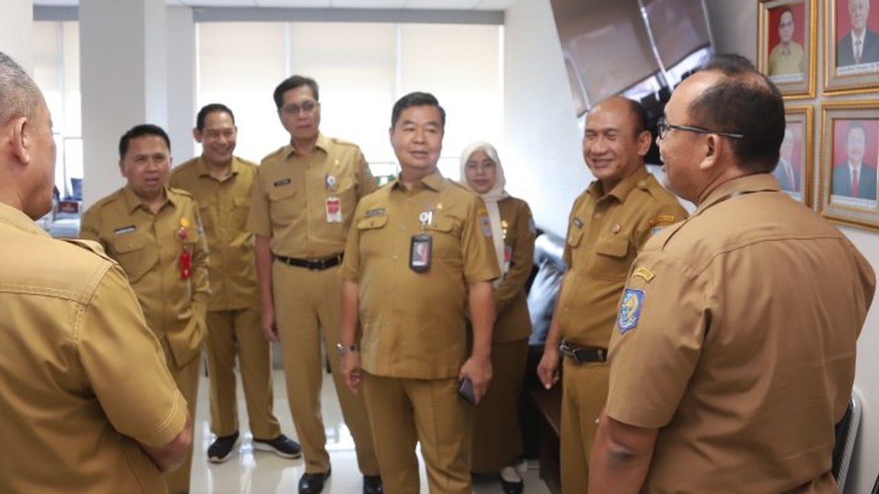 Antisipasi Arus Balik Usai Mudik, Dirjen Dukcapil Puji Layanan Adminduk Anti Prei