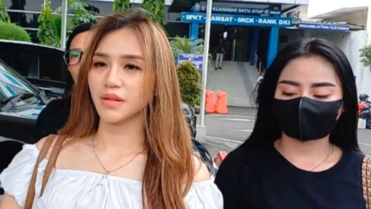 Wanita Cantik Ini Datangi Kantor Polisi, Ngaku Jadi Korban Penipuan