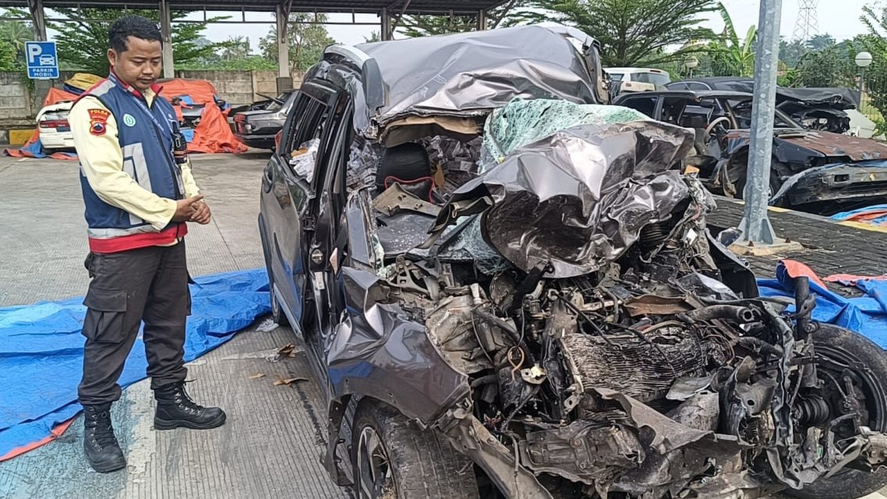 Fakta-Fakta Honda BR-V Lawan Arah di Tol Pekalongan, Aksi Bunuh Diri?