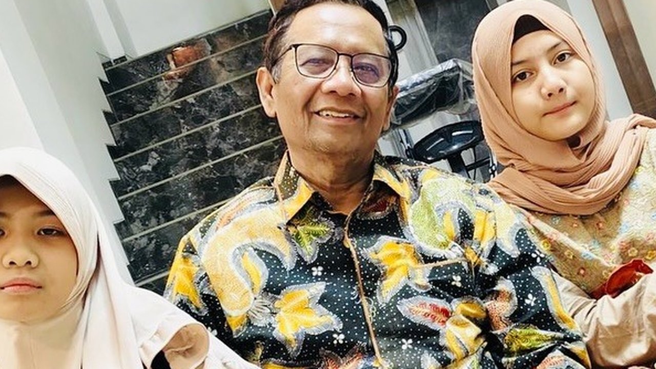 Potret Dua Cucu Mahfud MD Beranjak ABG, Paras Cantiknya Ramai Dipuji