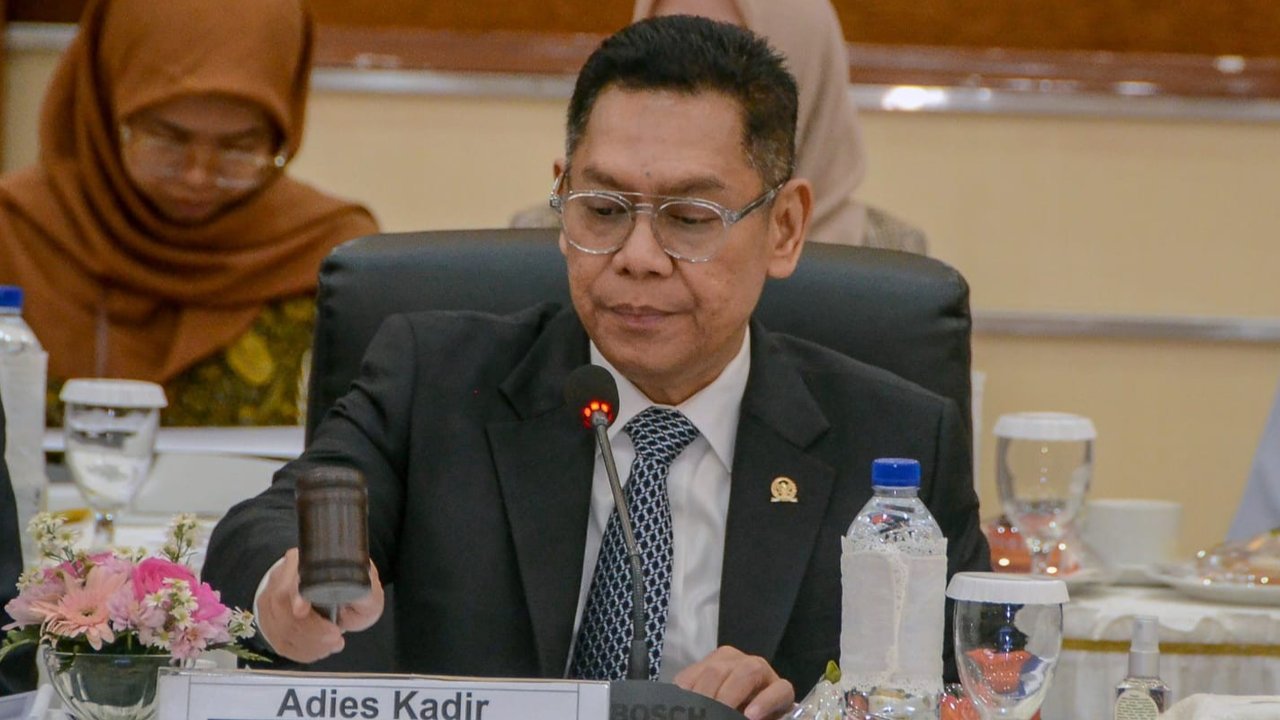 Wakil Ketua DPR RI Adies Kadir