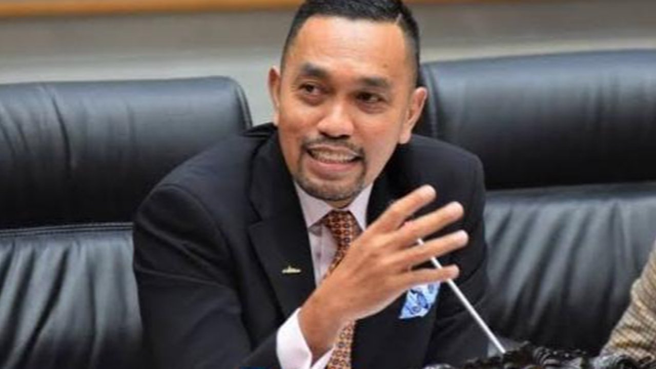 Konfederasi Serikat Pekerja Indonesia (KSPI) memberikan apresiasi tinggi kepada Polri atas kinerja pengamanan mudik Lebaran 2025 yang dinilai aman dan nyaman.