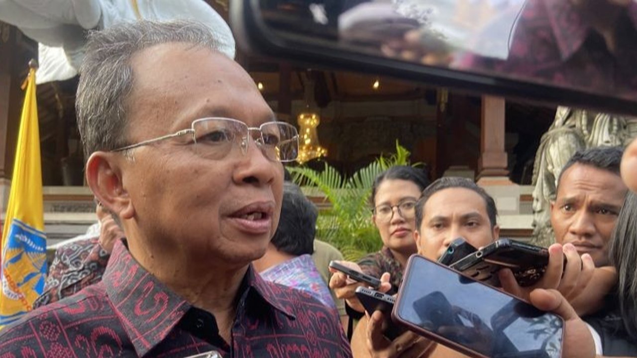 DPR Dukung Penuh Koster Larang Air Kemasan di Bawah 1 Liter di Bali