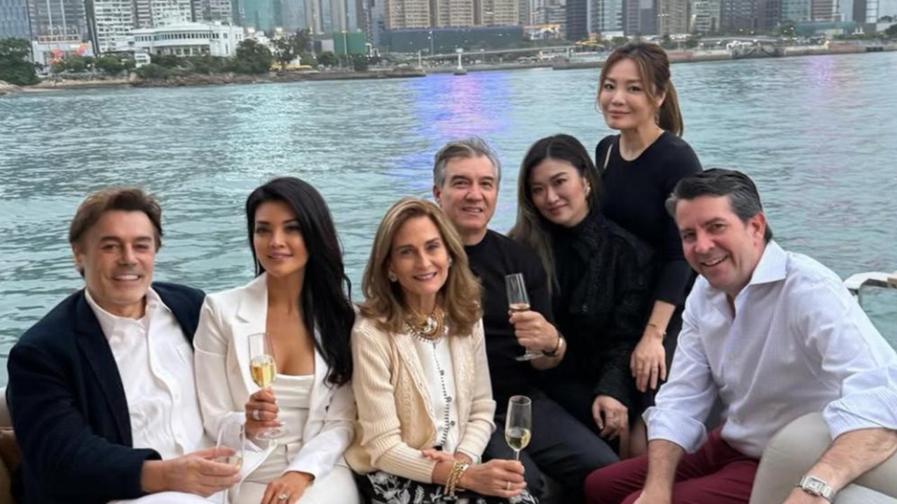 7 Potret Farah Quinn Rayakan Ulang Tahun Ke-45 dengan Gaya Mewah di Hong Kong