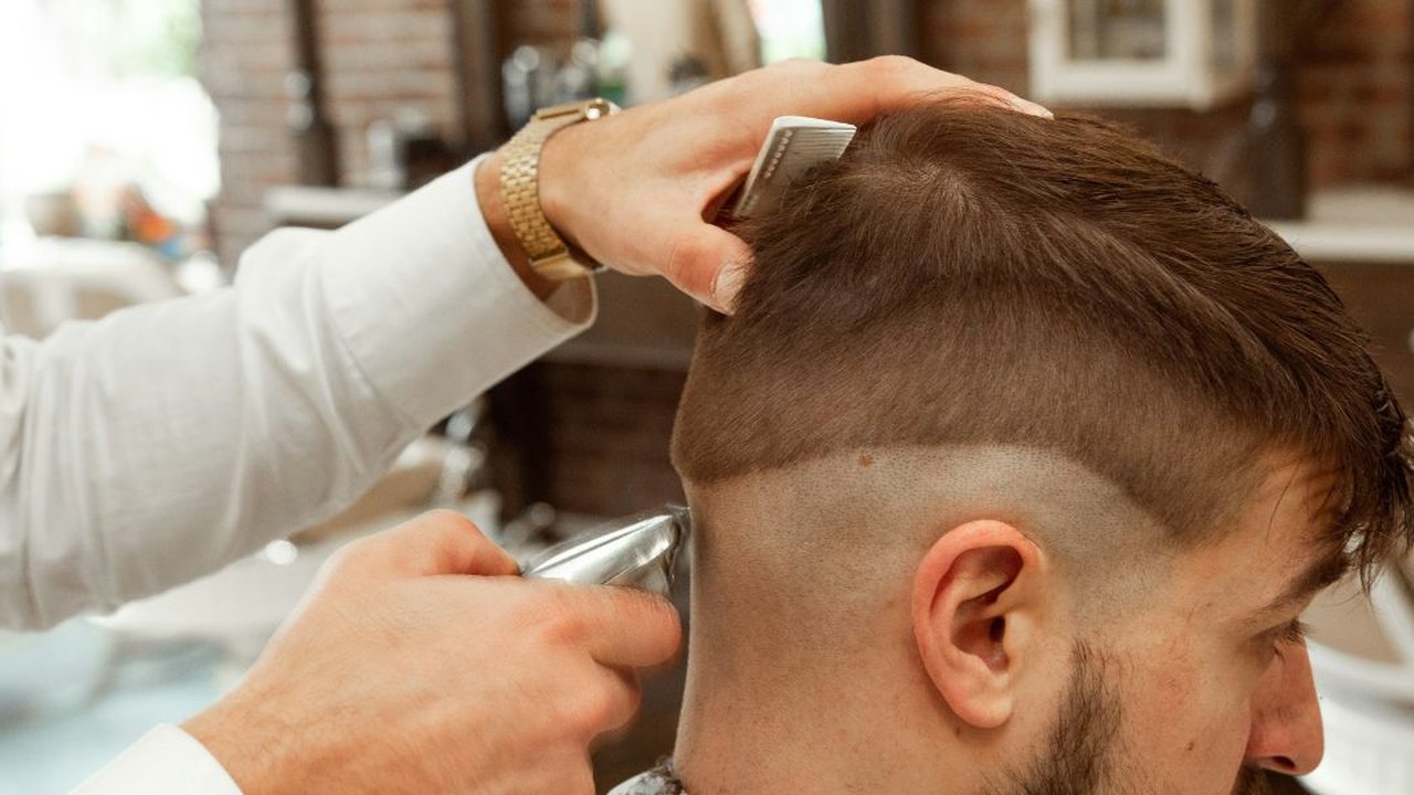 Ilustrasi Potongan Rambut Buzz Cut