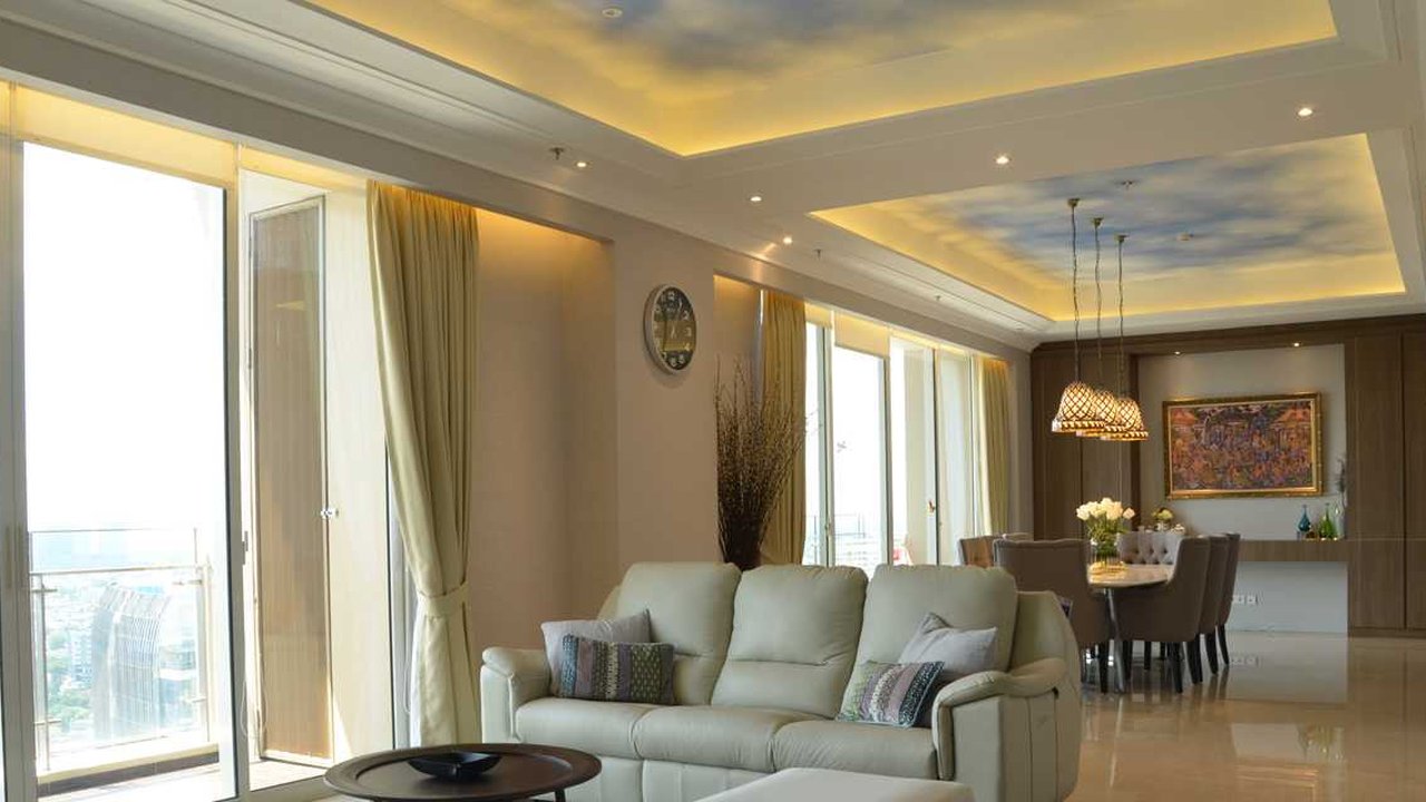 Plafon unik di ruang keluarga apartemen karya Miveworks. (dok. Arsitag.com)
