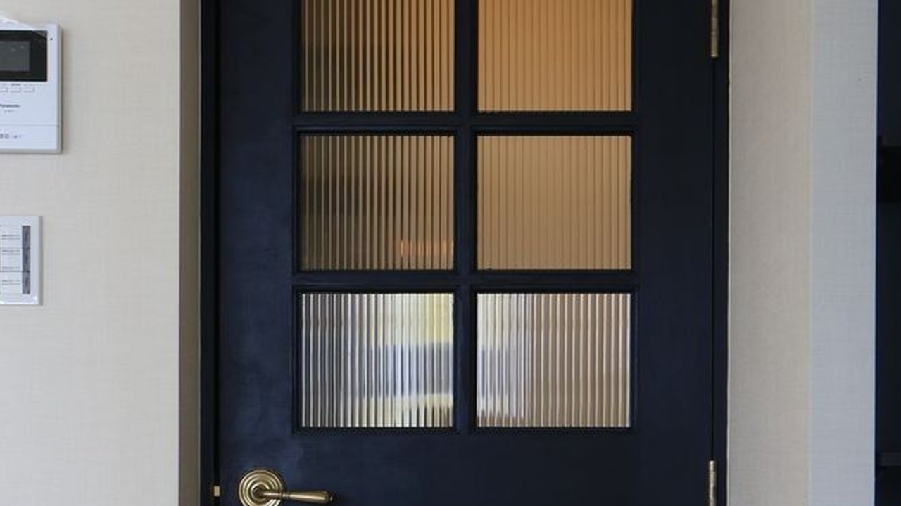 Ilustrasi Pintu (©Pinterest)