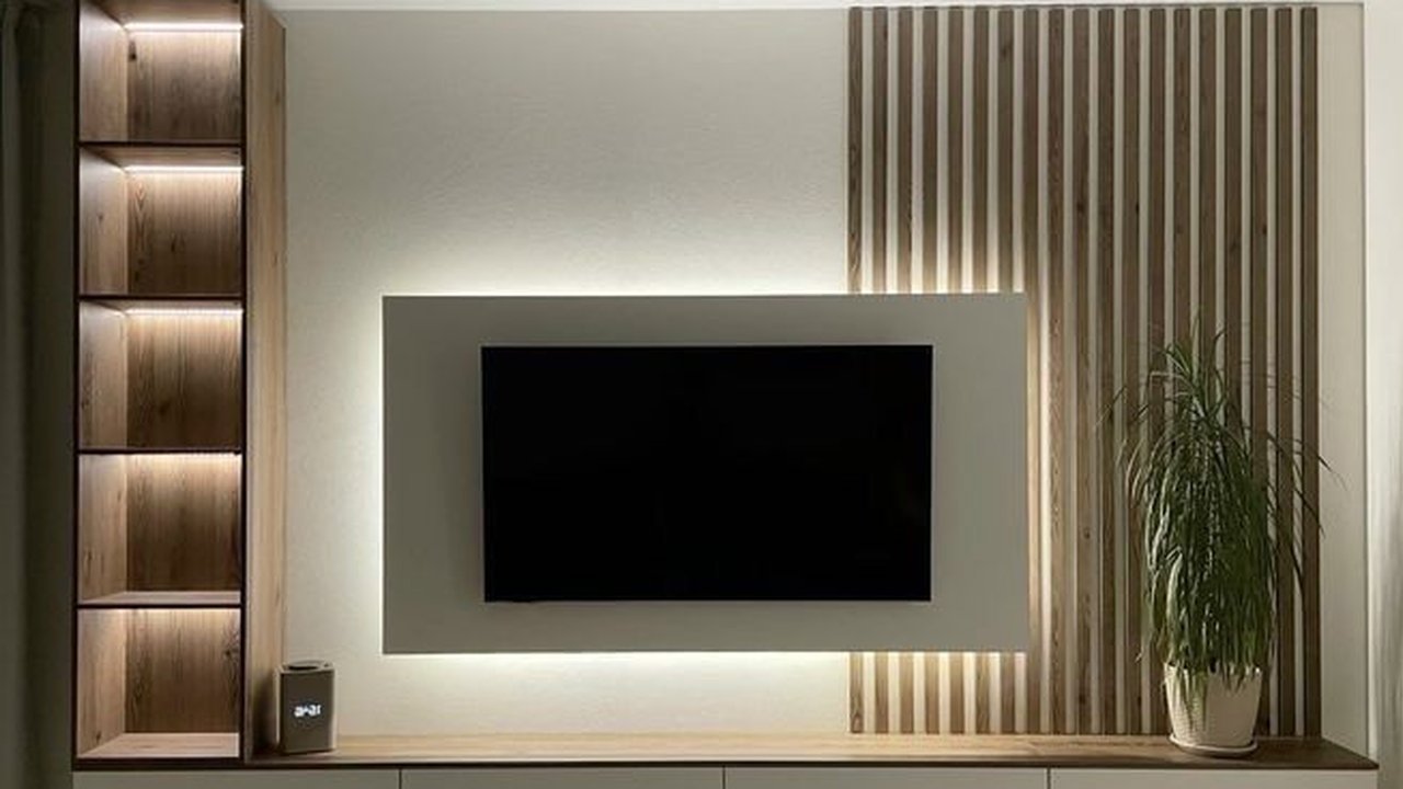 <p>Rak TV Minimalis (Foto: Pinterest/whaianne)</p>
