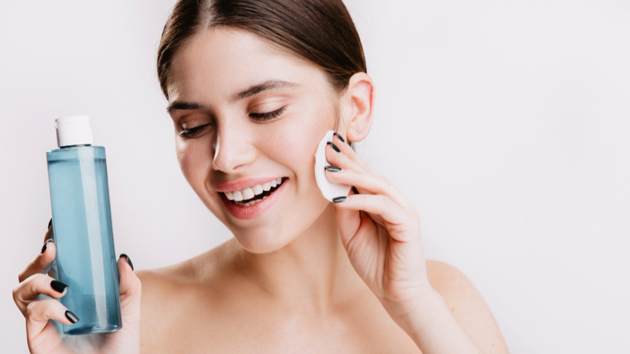 Toner Wajah Masih Dibutuhkan? Simak Penjelasan Lengkapnya