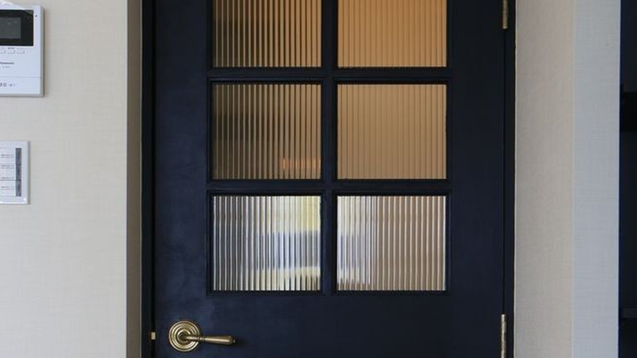 Ilustrasi Pintu (©Pinterest)