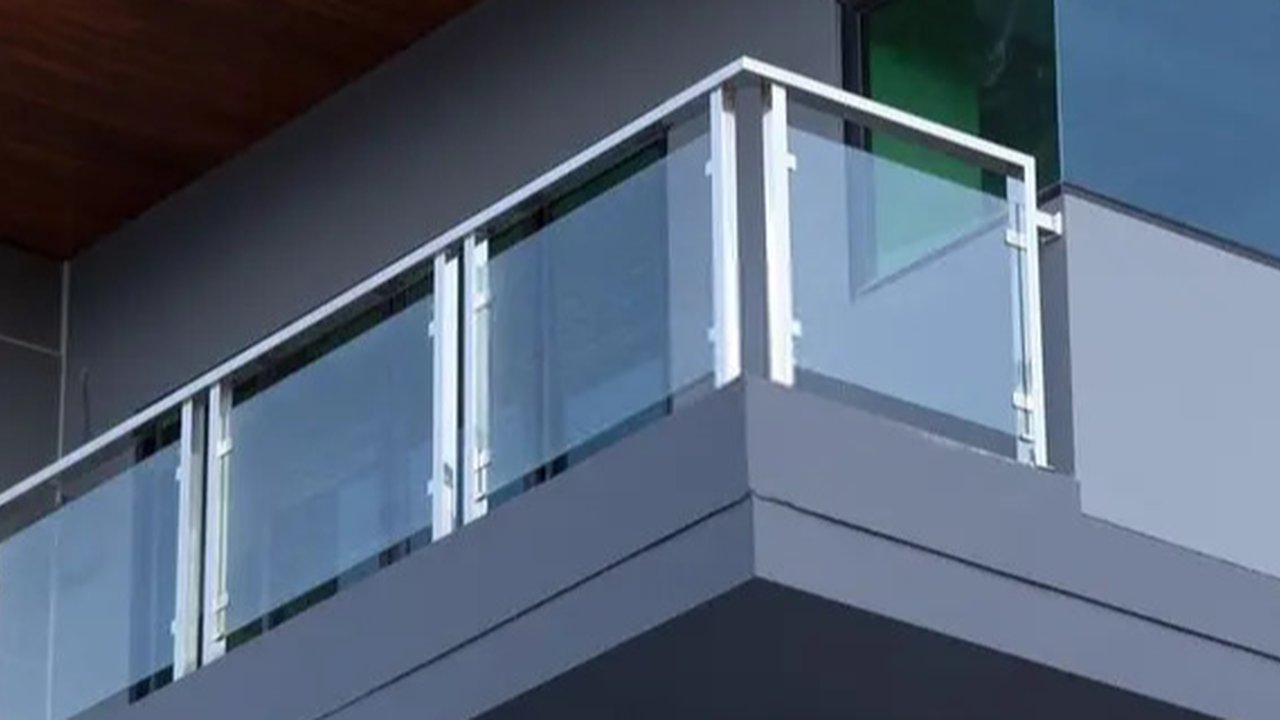 Model Pagar Balkon Minimalis dan Elegan (Foto: Topgachtrangtri on Pinterest)