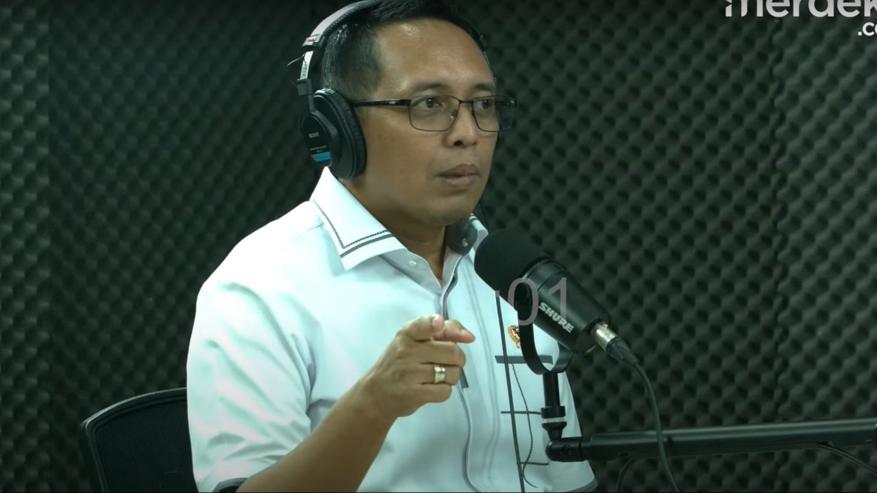 Hasan Nasbi Bicara Perlawanan Pemerintah Prabowo Diserang Buzzer hingga Perang Kognitif