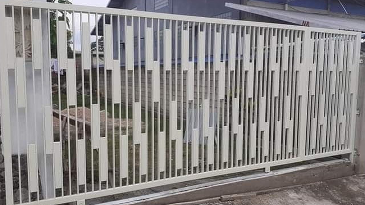 Ide Desain Pagar Rumah Berbahan Besi Hollow
