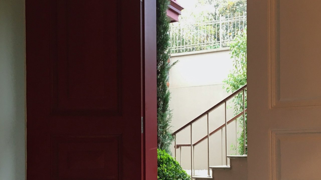 ilustrasi pintu minimalis