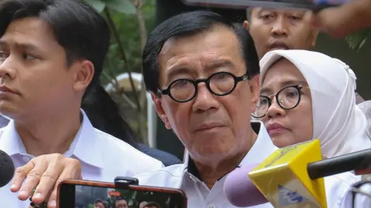 Pakar ilmu politik Universitas Jenderal Soedirman (Unsoed) Luthfi Makhasin menilai pencekalan terhadap mantan Menteri Hukum dan Hak Asasi Manusia sekaligus ...