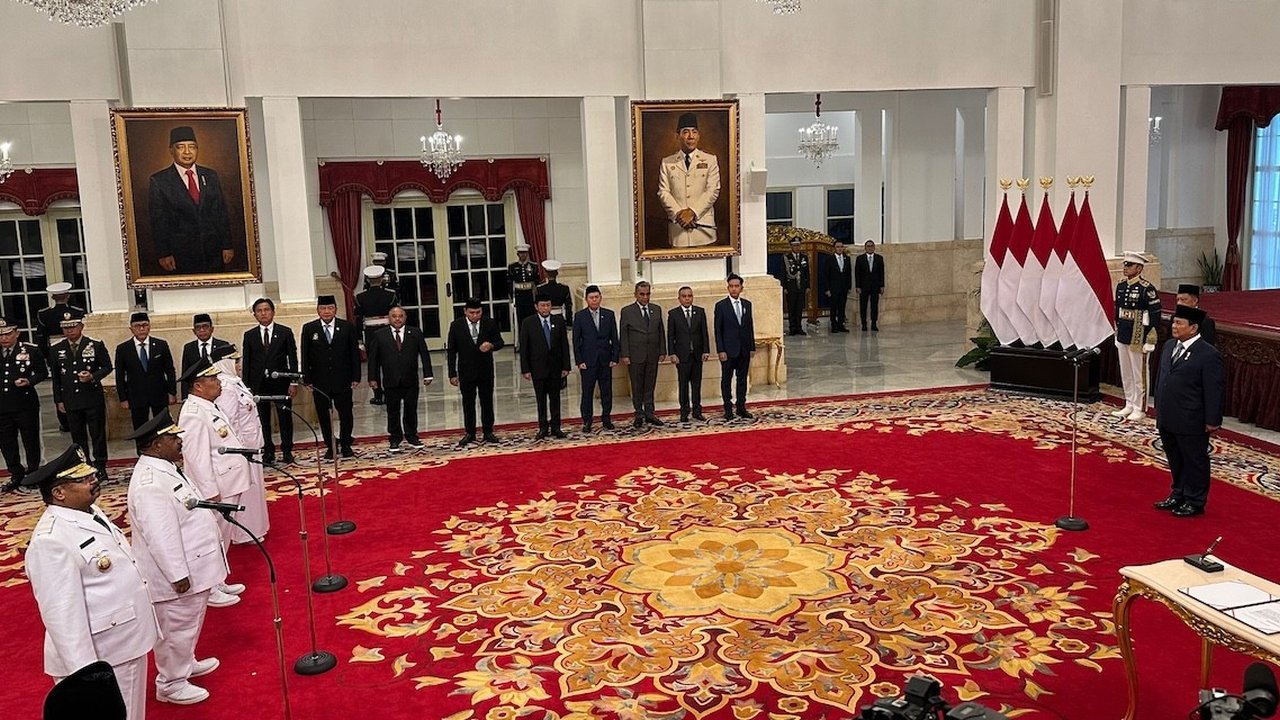 Presiden Prabowo Lantik Gubernur Papua Pegunungan dan Bangka Belitung di Istana Negara