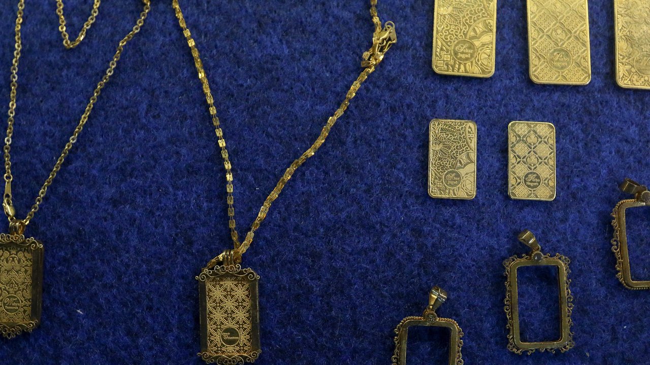 Harga Emas Nyaris Tembus Rp2 Juta per Gram, Masih Layak Beli?