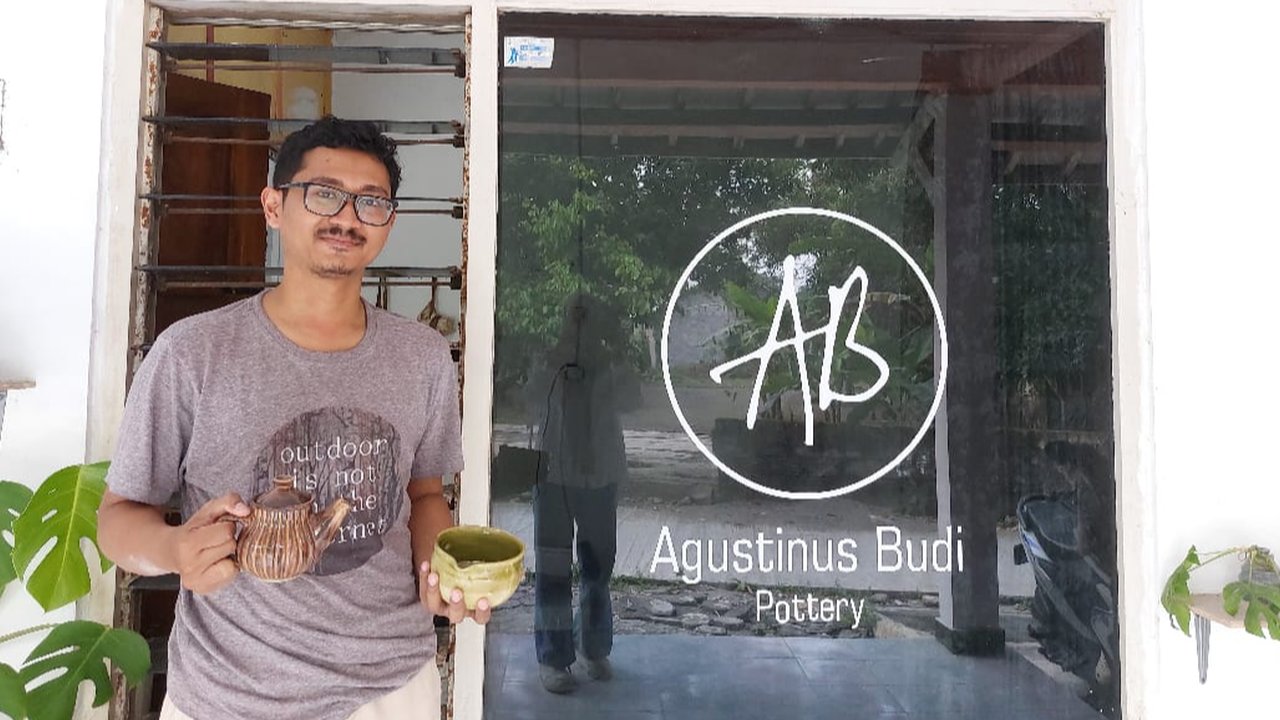 Dari Teknik ke Keramik, Ini Kisah Perjalanan AB Pottery UMKM Binaan BRI yang Tembus Pasar Global