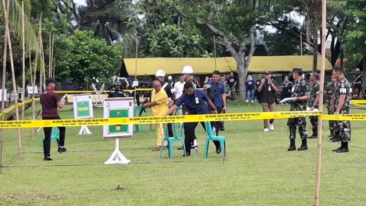 Luapan Amarah Keluarga 3 Polisi Korban Penembakan TNI: Sudah meninggal masih difitnah, pembunuh biadap!