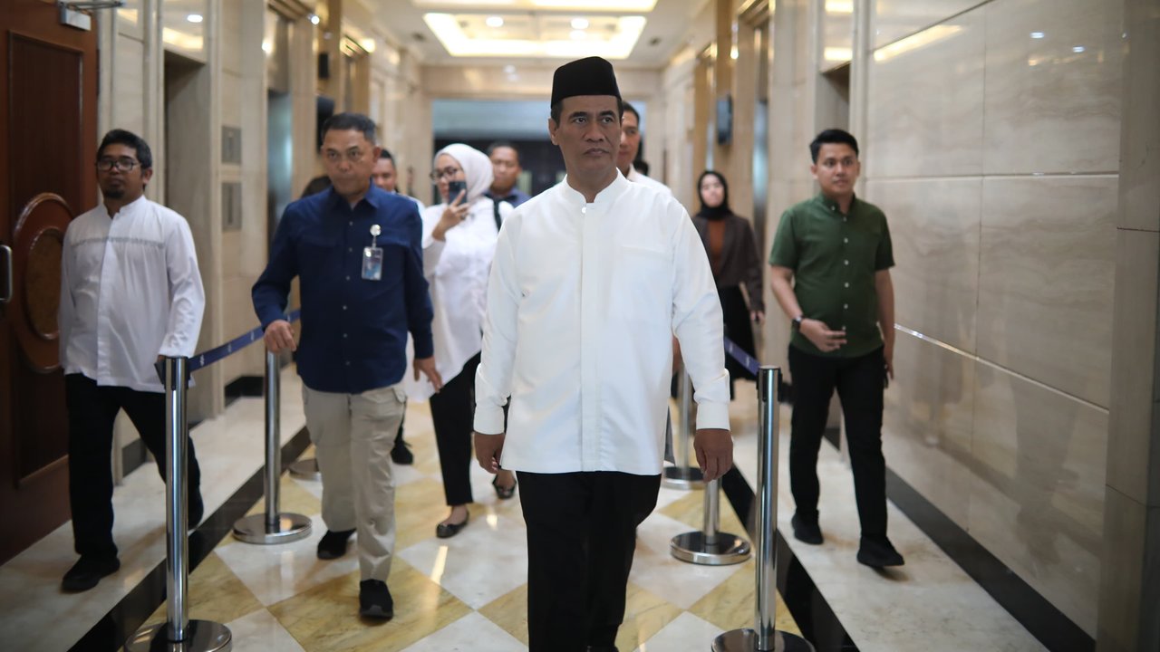 Baru Pulang dari Yordania, Mentan Langsung Sidak Kantor Bulog dan PIHC