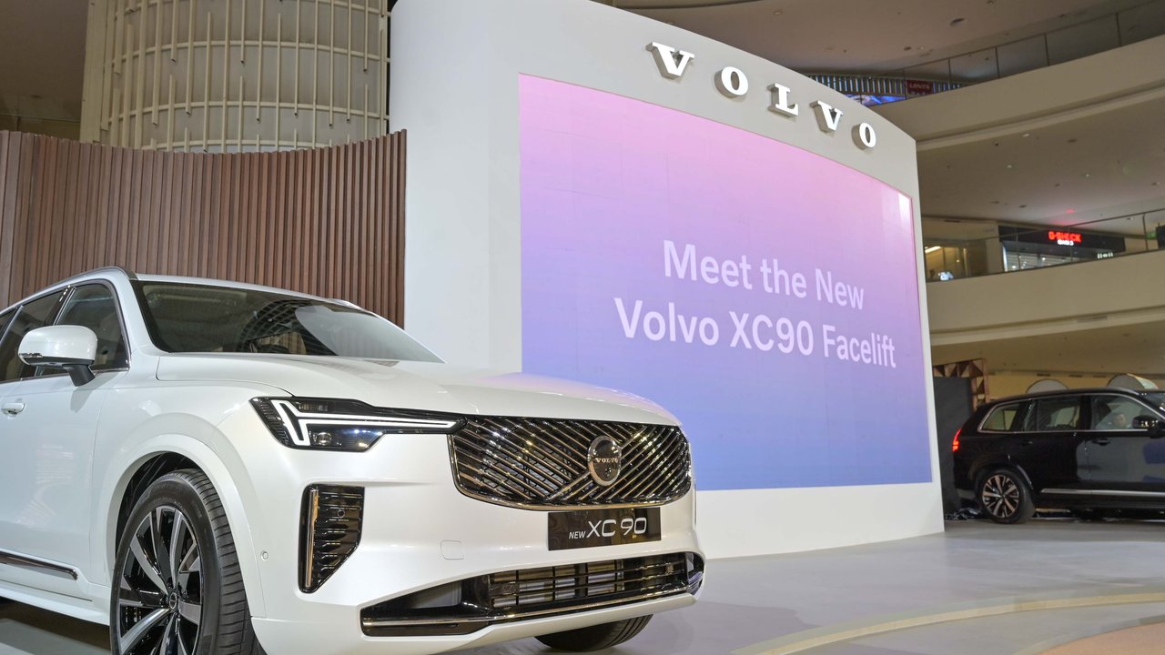 Kebijakan Trump Mulai Memakan Korban, Volvo Bakal PHK 800 Karyawan di AS