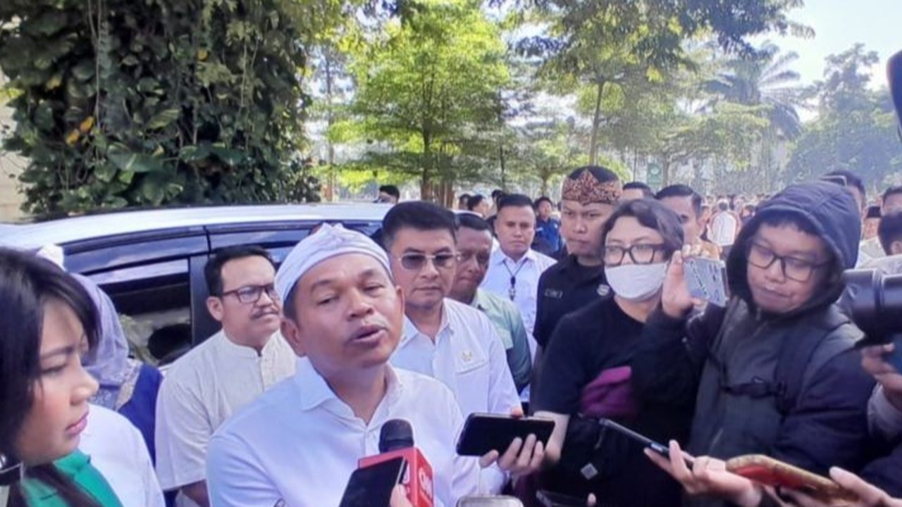 VIDEO: Dedi Mulyadi 'Digeruduk' Belasan Petani Korban Perusahaan Nakal & Ditagih Utang Bank BJB