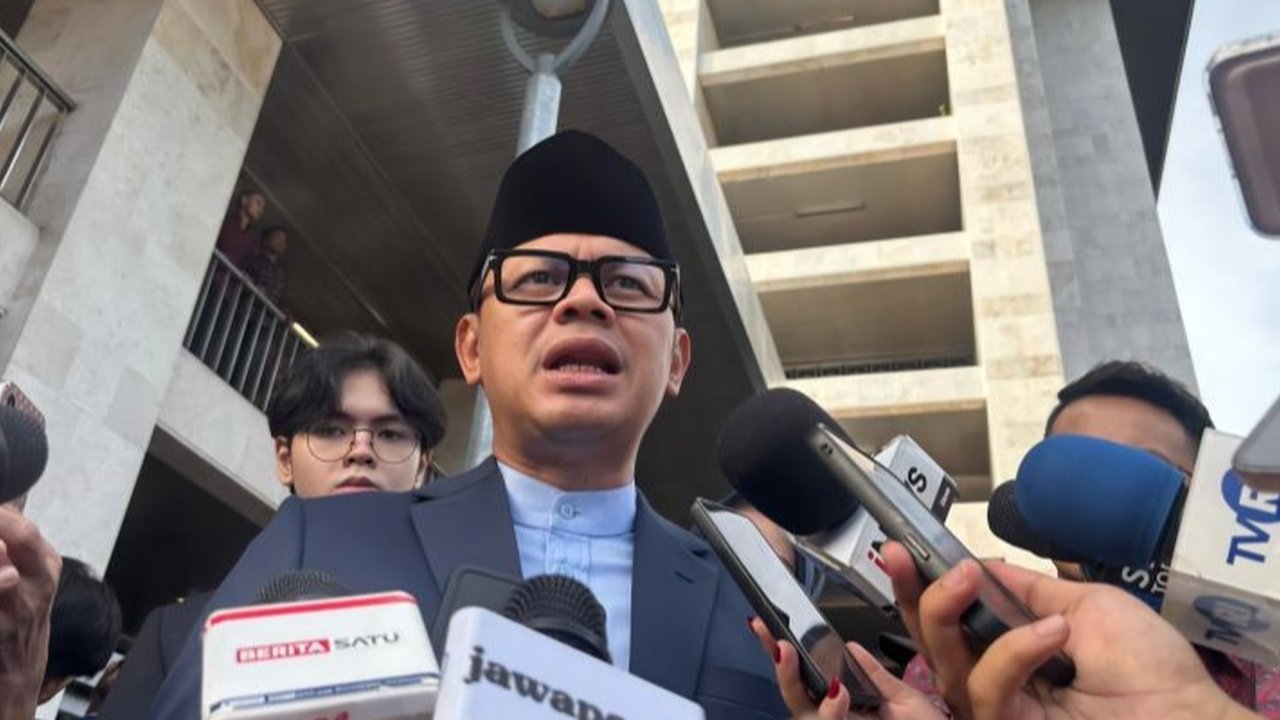 Wamendagri Bima Arya menegaskan larangan ASN menggunakan mobil dinas untuk mudik Lebaran dan akan menindak tegas Wali Kota Depok yang melanggar aturan tersebut.