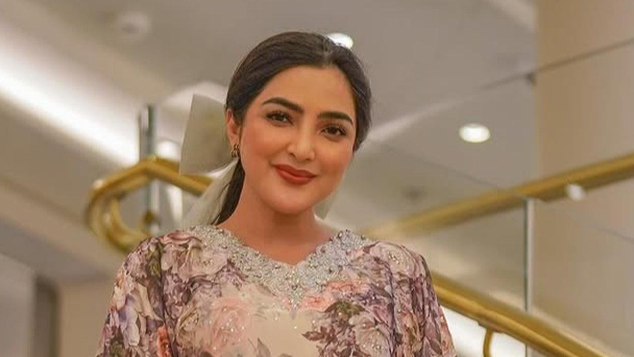 Potret Terbaru Ashanty dengan Gamis Panjang, Tampak Cantik dan Anggun dengan Gaya yang Simple