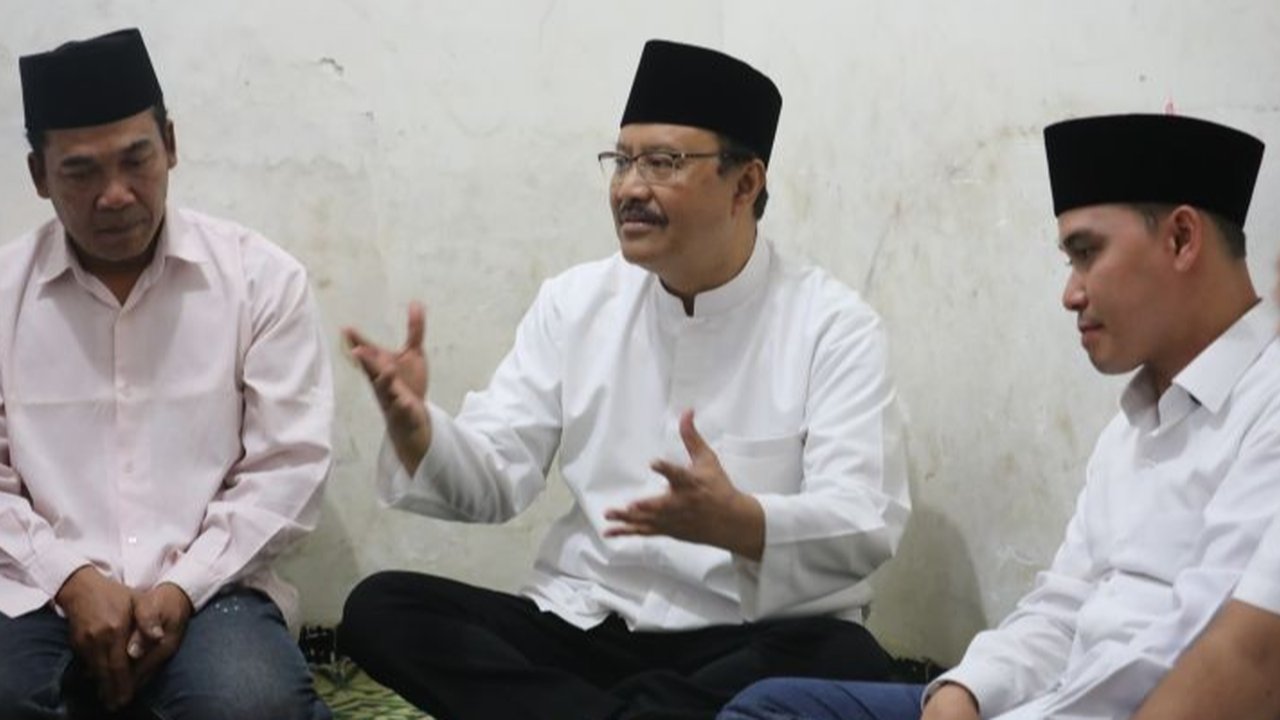 Menteri Sosial Saifullah Yusuf (Gus Ipul) menyampaikan bela sungkawa dan santunan Rp15 juta kepada ahli waris korban longsor Mojokerto, Jawa Timur, serta menjelaskan penanganan bencana oleh Kemensos.
