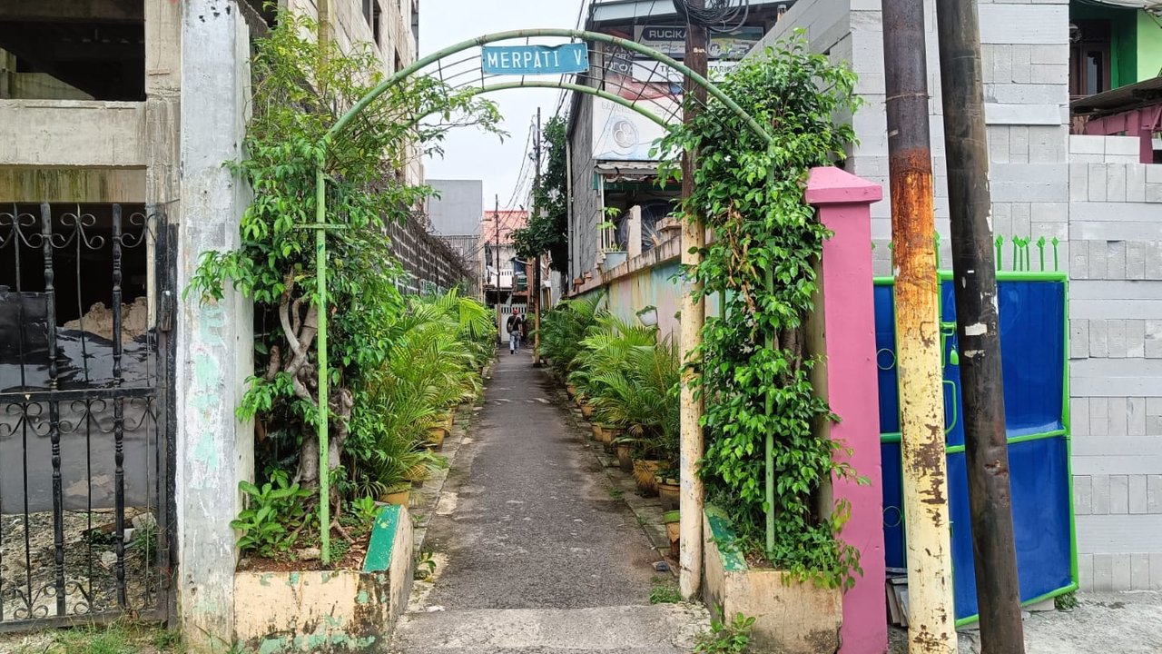 Subuh Mencekam Aksi Todong Pistol di Tebet