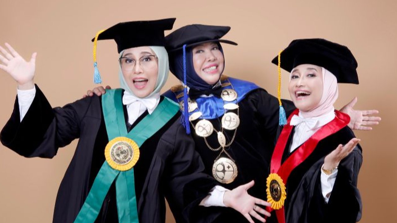 Sosok Kartini Modern: Tiga Profesor Bersaudara asal Surabaya