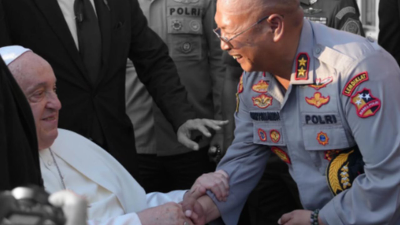 Menko PMK Pratikno menyampaikan duka cita atas wafat Paus Fransiskus, menyebutnya sebagai simbol pemersatu dan inspirasi bagi seluruh umat beragama.