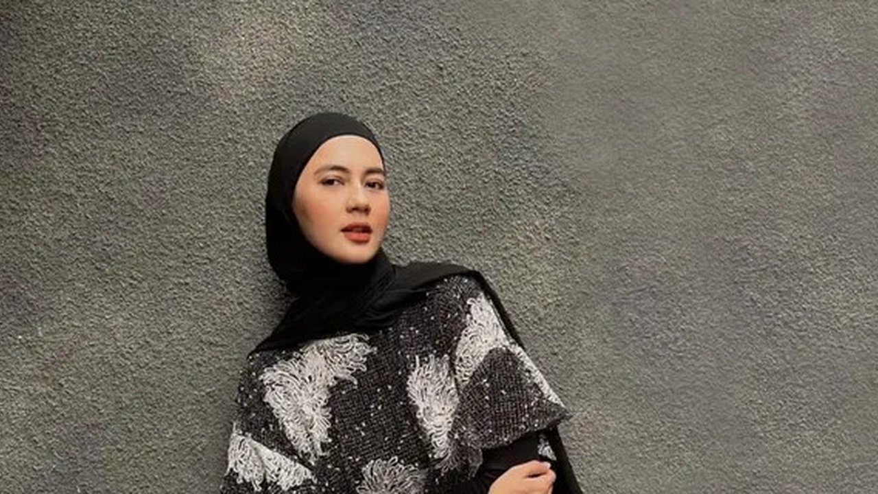 Look Andalan Paula Verhoeven (Instagram/@paula_verhoeven)