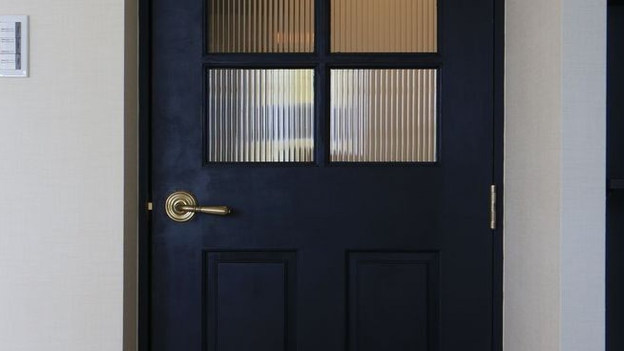 Ilustrasi Pintu (©Pinterest)
