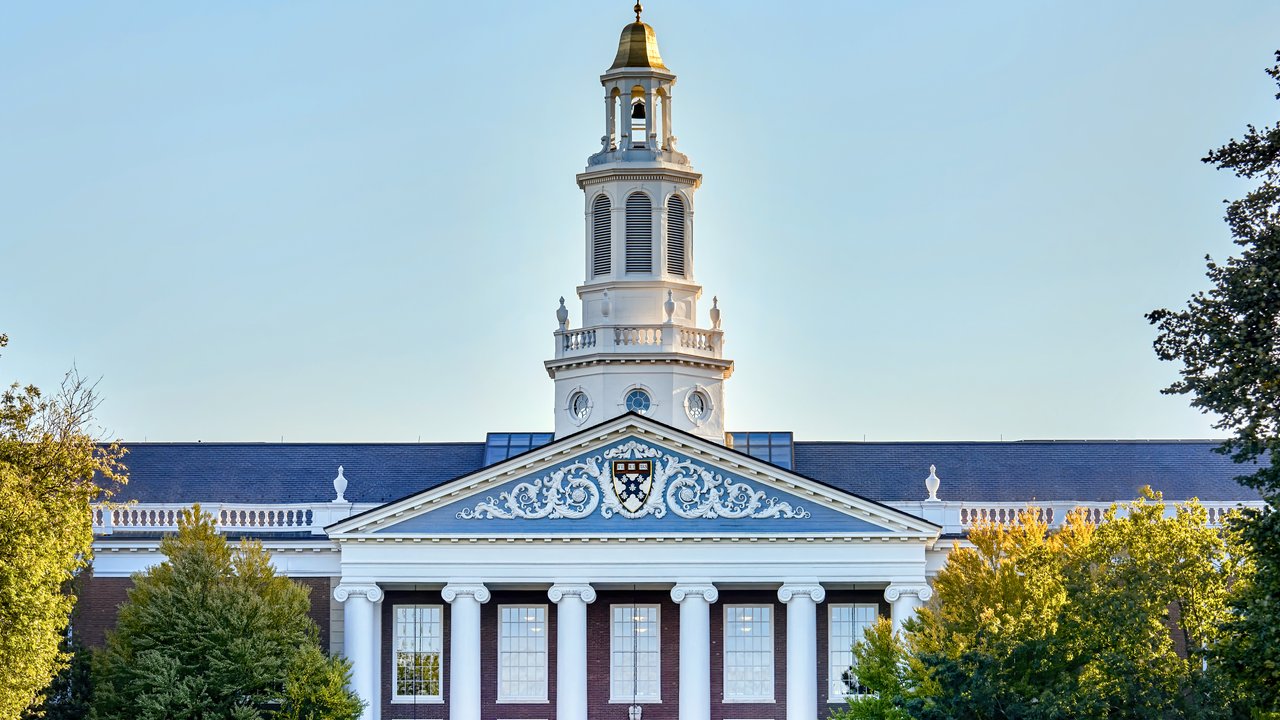 Dana Penelitian Dibekukan, Universitas Harvard Gugat Pemerintah