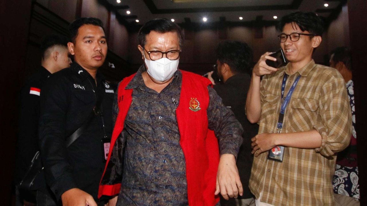 Terdakwa kasus suap vonis bebas Gregorius Ronald Tannur, Erintuah Damanik usai menjalani sidang pembacaan tuntutan di Pengadilan Tipikor, Jakarta, Selasa (22/4/2025).