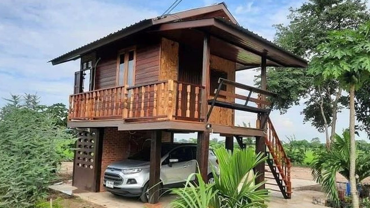 Rumah panggung sederhana (Foto: Pinterest)