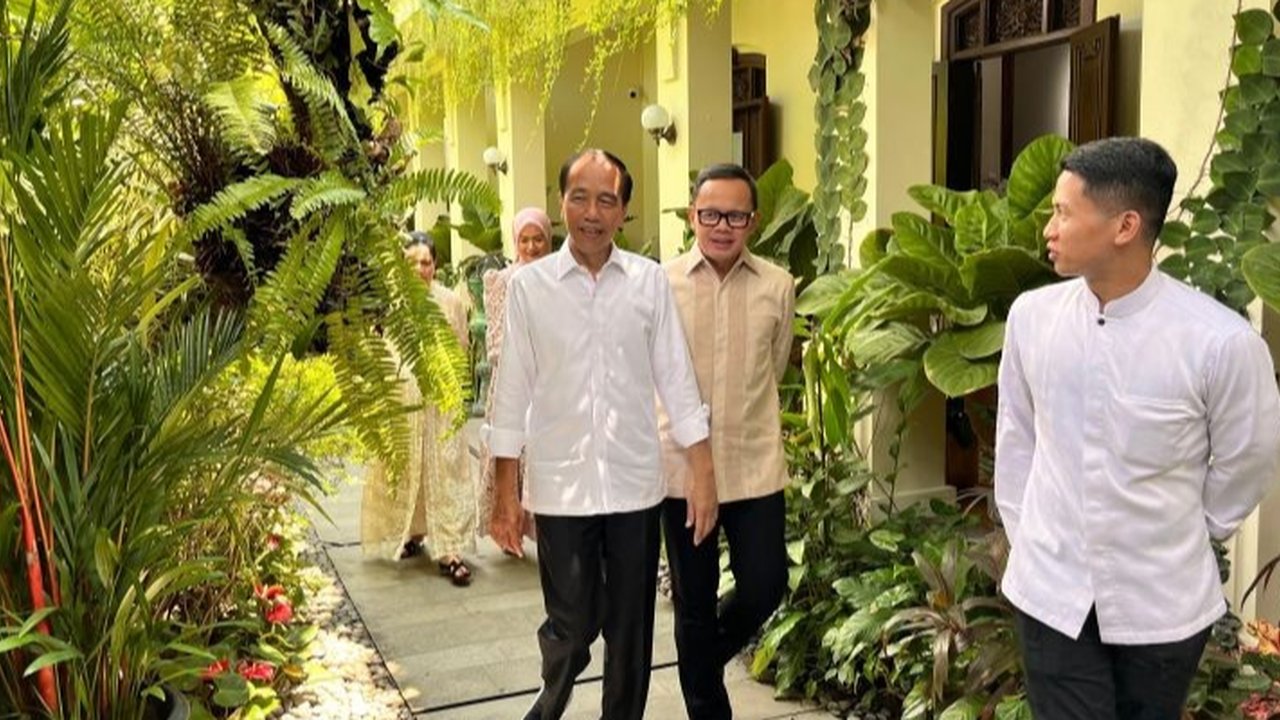 Kudapan, Kopi Hitam dan Mi Godok Jokowi untuk Sahabatnya