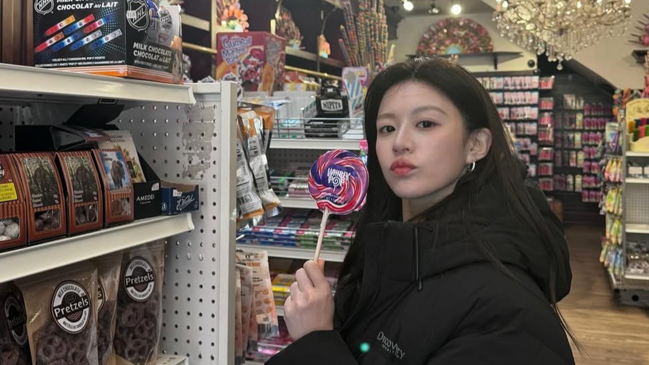 Go Yoon Jung Sering Dipasangkan dengan Aktor yang Lebih Tua, Fans Protes