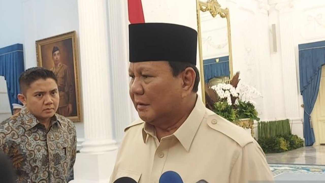 Menanggapi dukungan PAN di Pilpres 2029, Prabowo Subianto tegaskan fokus utama saat ini adalah bekerja untuk rakyat, selagi PAN menyatakan kesiapannya mendukung kembali.