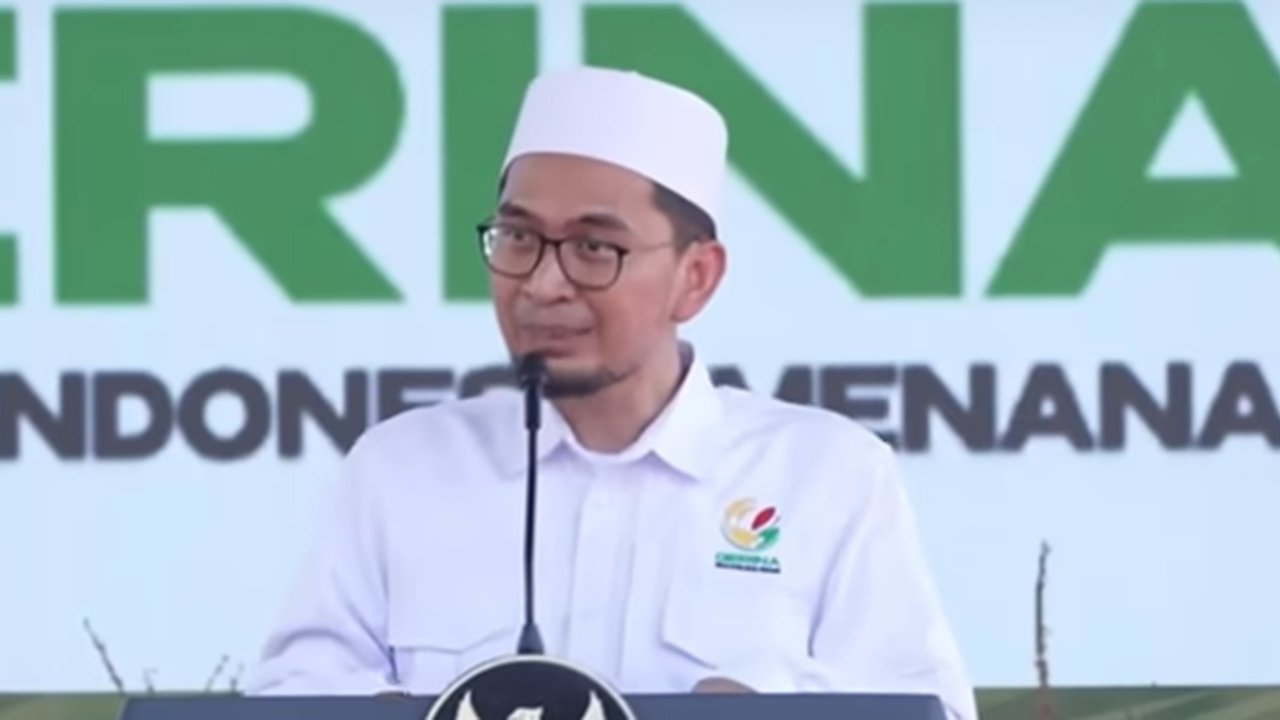 Ustaz Adi Hidayat