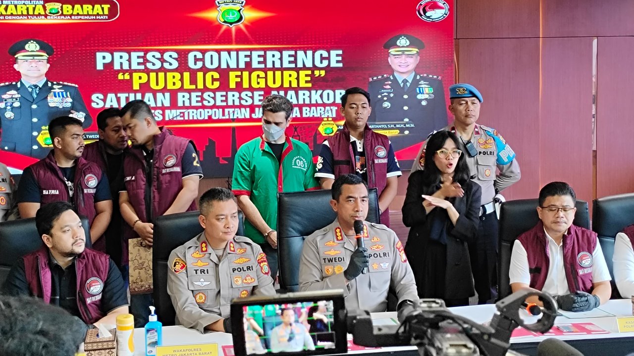 Kronologi Penangkapan Fachri Albar Terkait Narkoba, Polisi Sita Sabu hingga Kokain