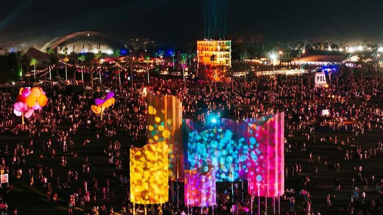 5 Ide Outfit Nonton Konser Ala Artis Hollywood yang Unik dan Menarik di Coachella 2025