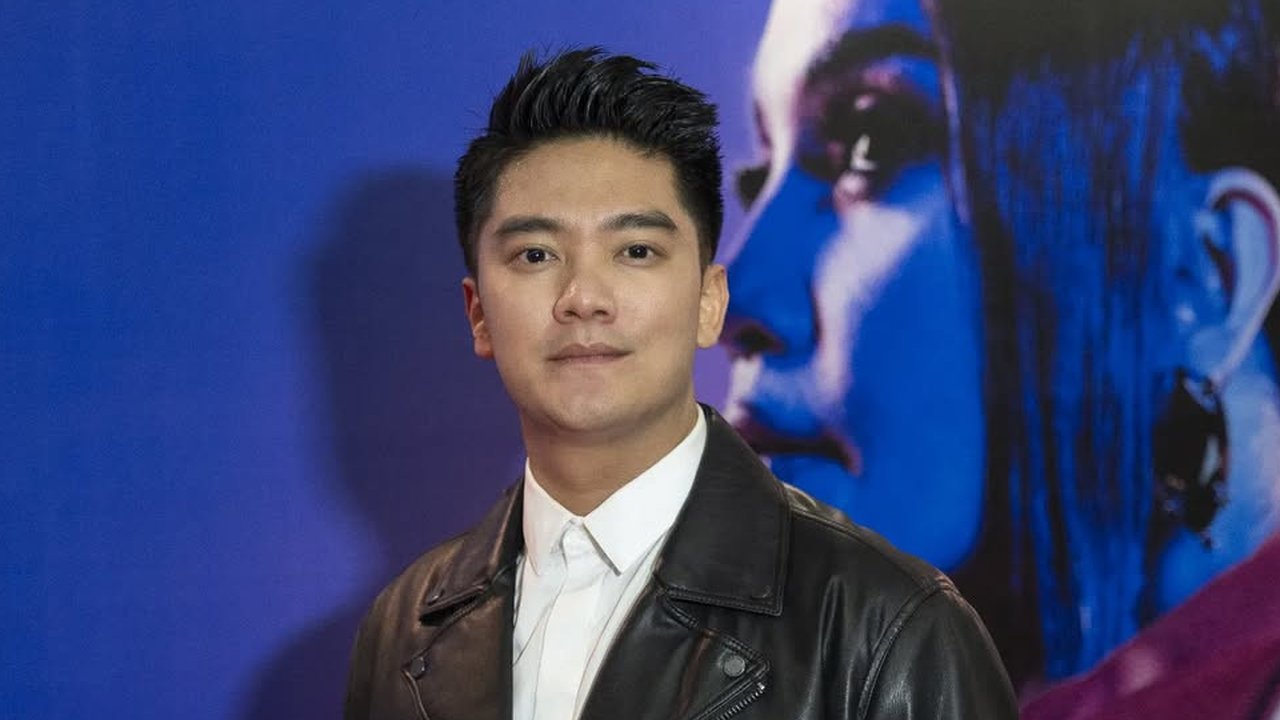 6 Potret Keseruan Boy William Main ke Rumah Lesti di Cianjur, Asik Main Bola Bareng Rizky Billar Tanpa Alas Kaki Meski Becek