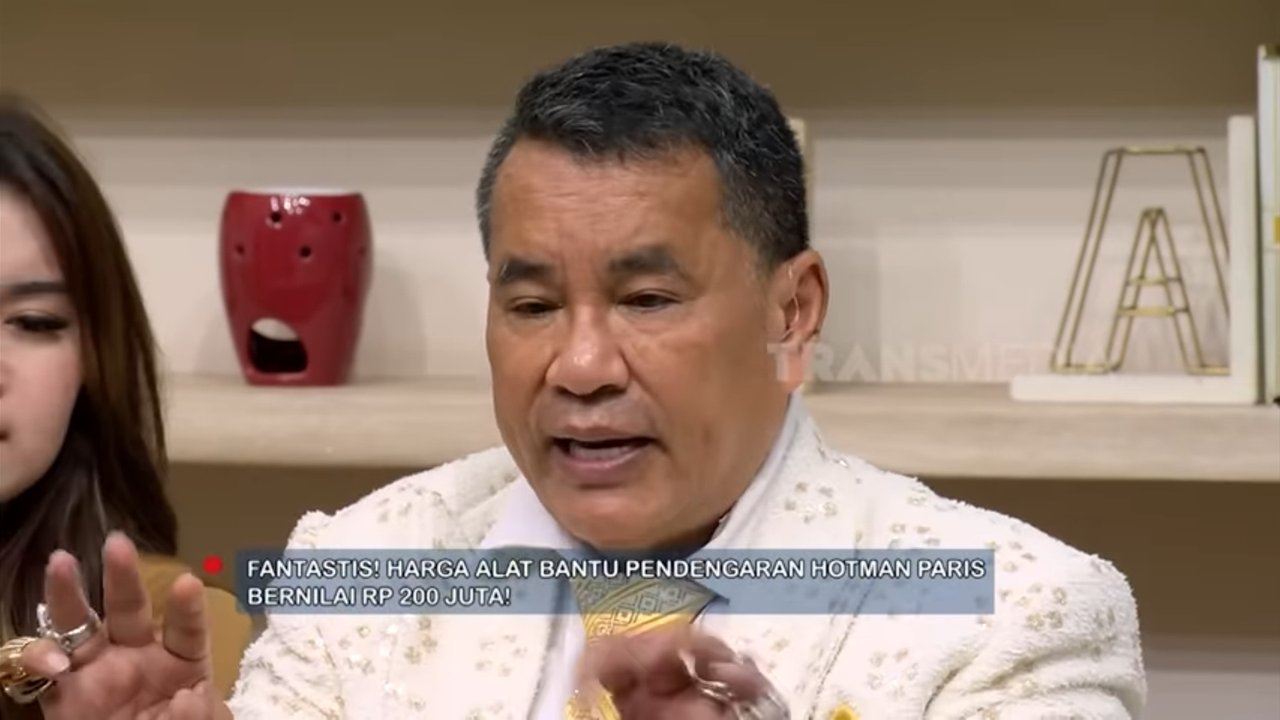 Kecanggihan Alat Bantu Dengar Hotman Paris, Harganya Rp200 Juta dari Singapura