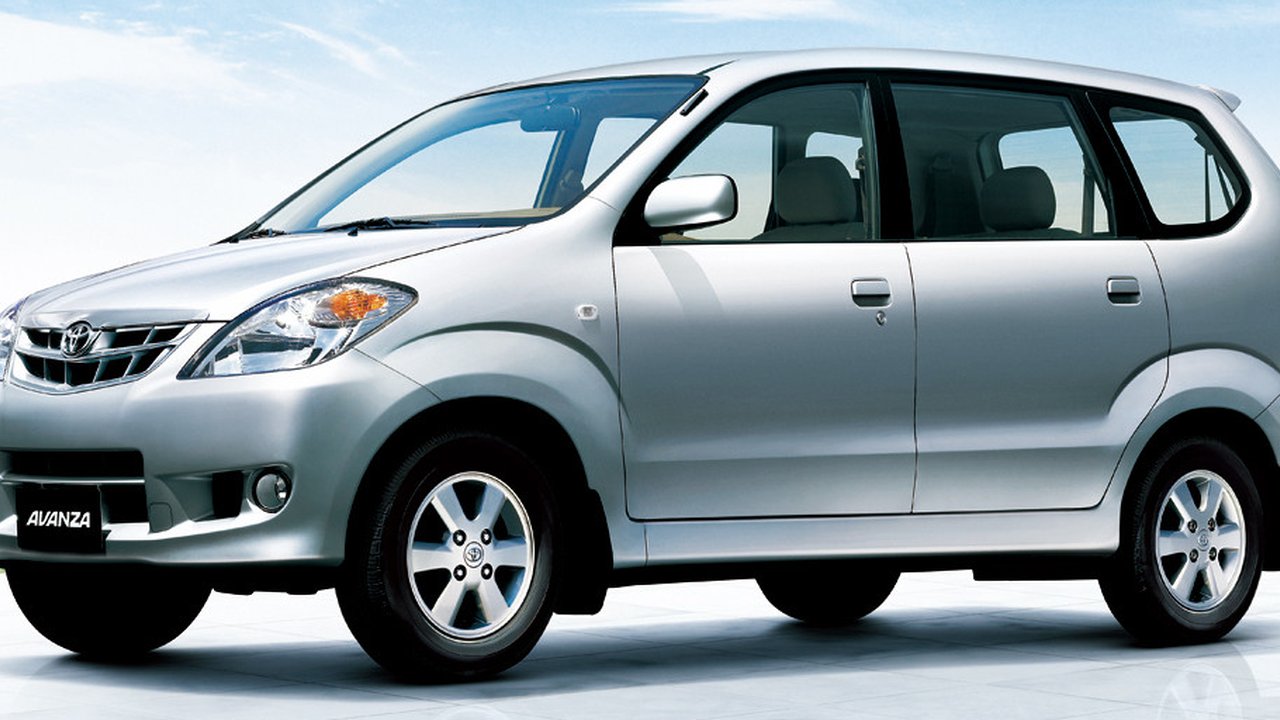 Metode Ampuh untuk Menghapus Noda Aspal dari Permukaan Mobil