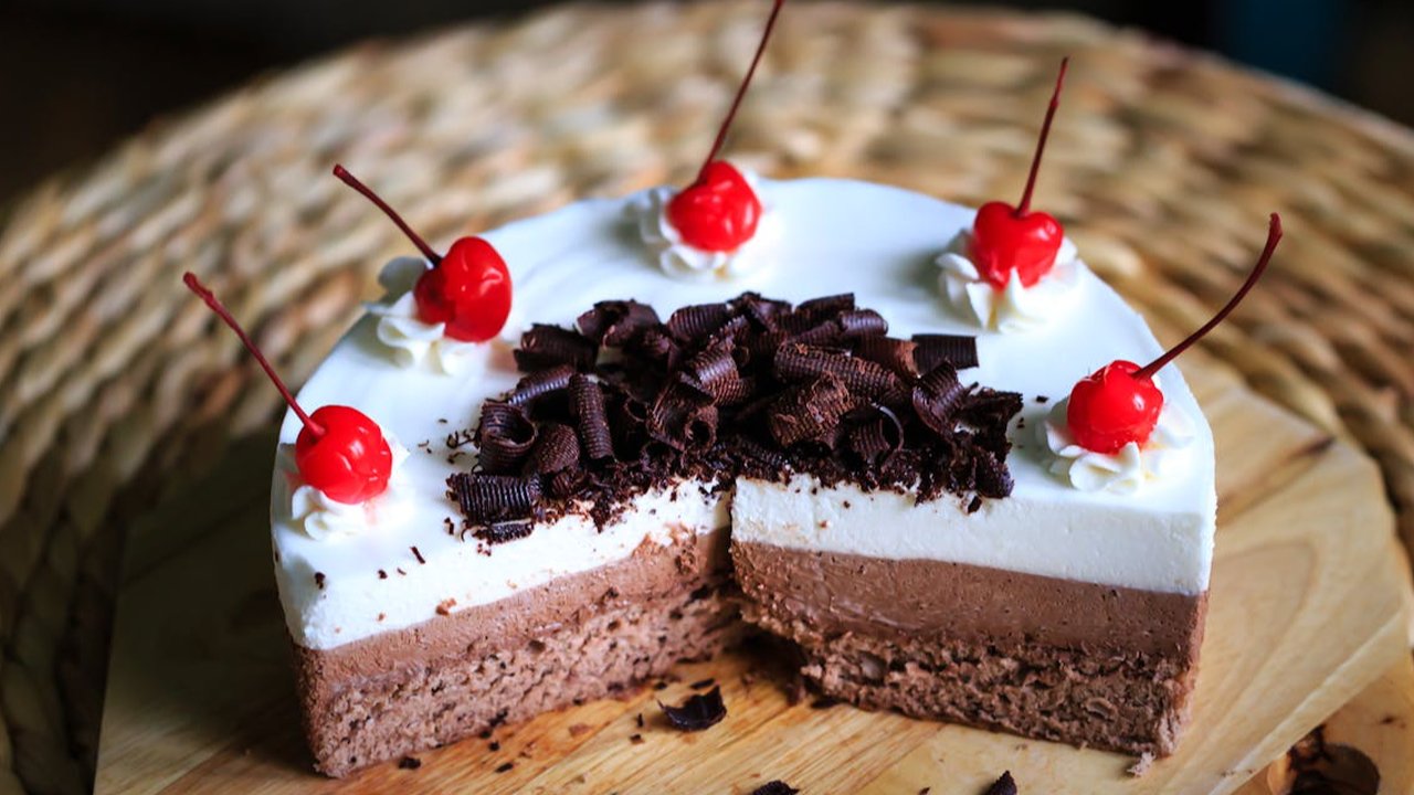 Ilustrasi Potongan Kue