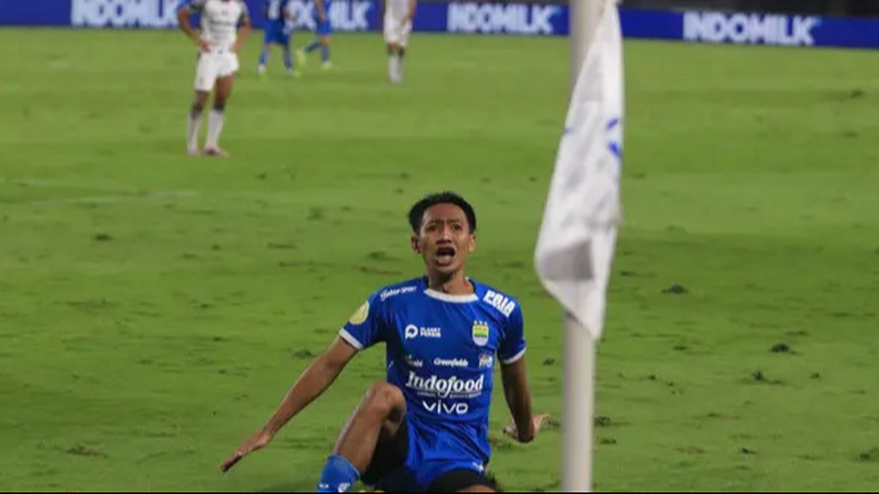 Beckham Putra Menapaki Lirikan Patrick Kluivert ke Timnas Indonesia dengan Back to Back Juara Persib di BRI Liga 1 dan Gol-Assist