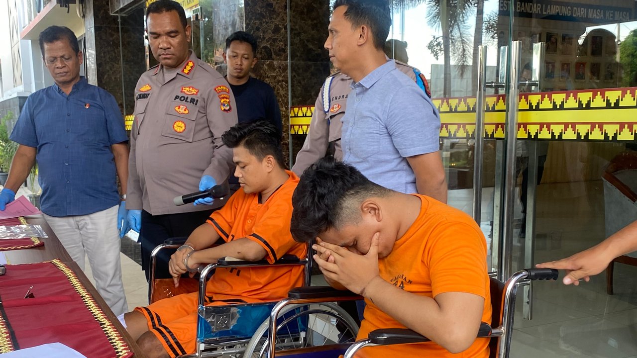 Pencuri Motor Berpistol Melawan saat Ditangkap, Coba Tabrakkan Mobil ke Polisi