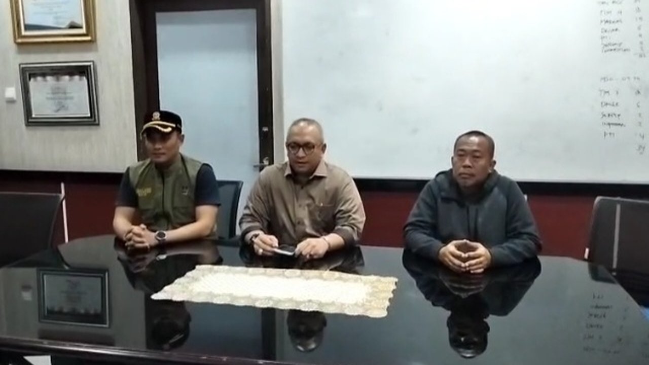 Geger Camat di Padang Digrebek Satpol PP dan Istri Lagi Selingkuh dengan Stafnya